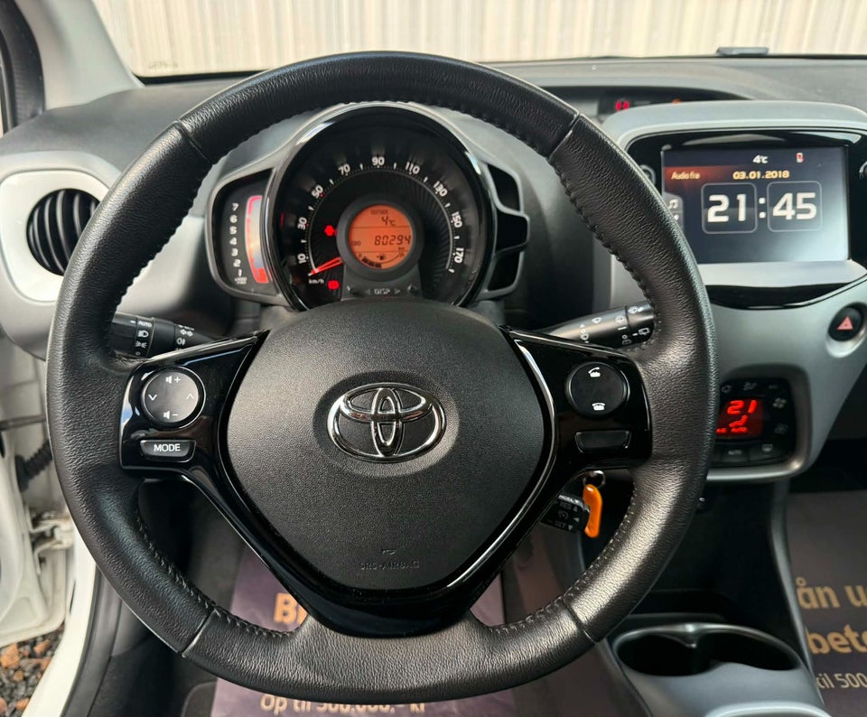 Toyota Aygo 1,0 VVT-i x-press 5d