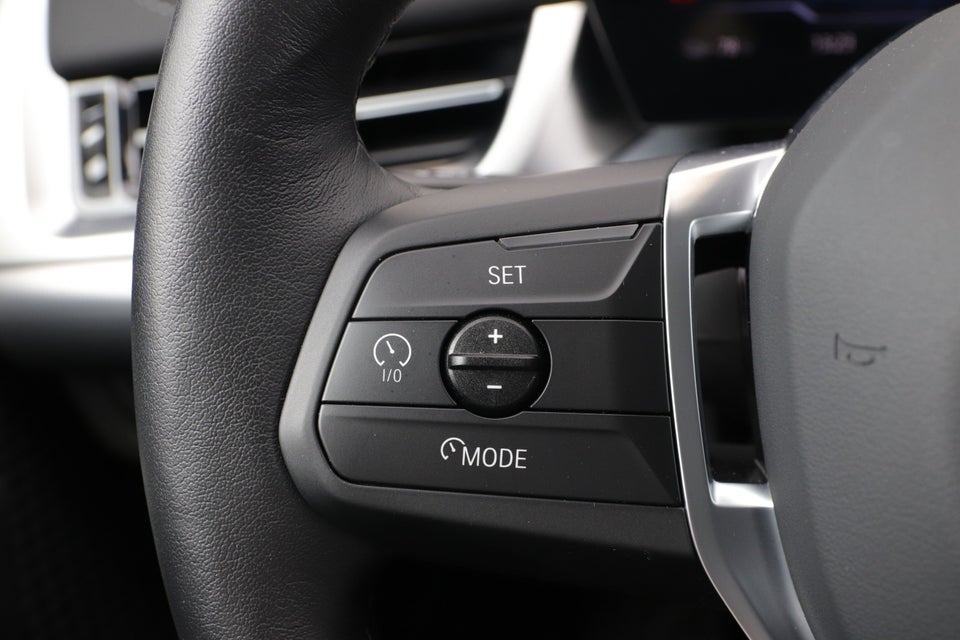 BMW iX1 xDrive30 X-Line Van 5d