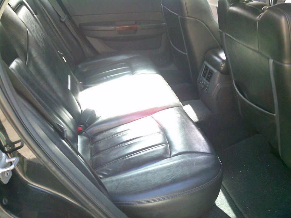 Chrysler 300C 3,0 CRD aut. 4d
