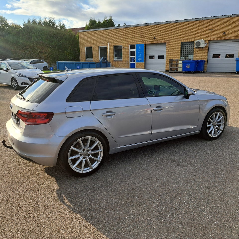 Audi A3 1,4 TFSi 150 Ambition Sportback 5d