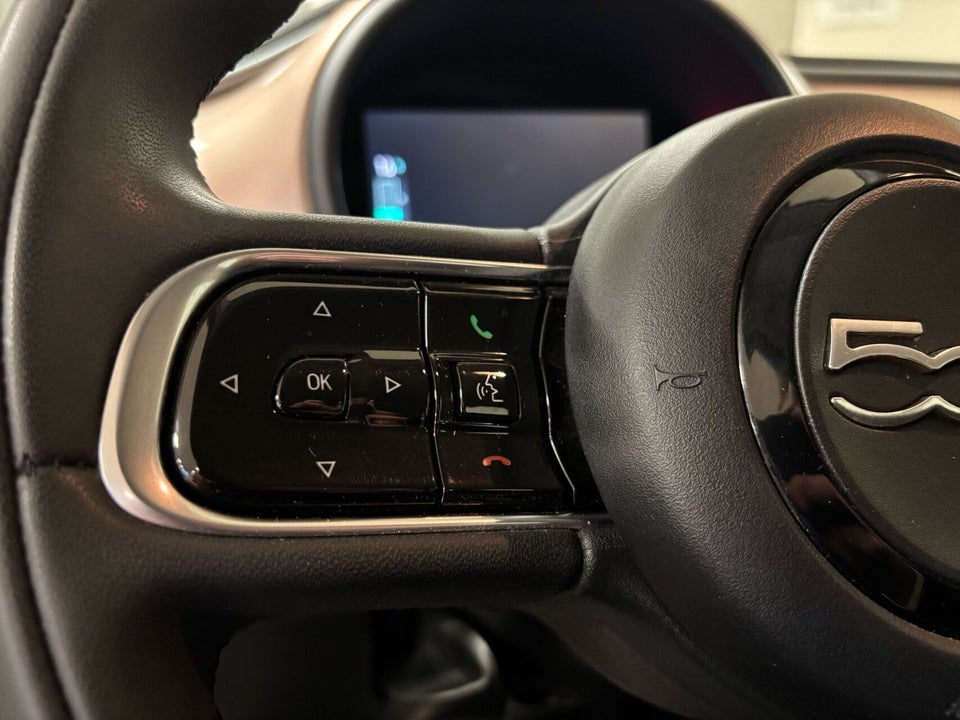 Fiat 500e 42 Icon 3+1 4d