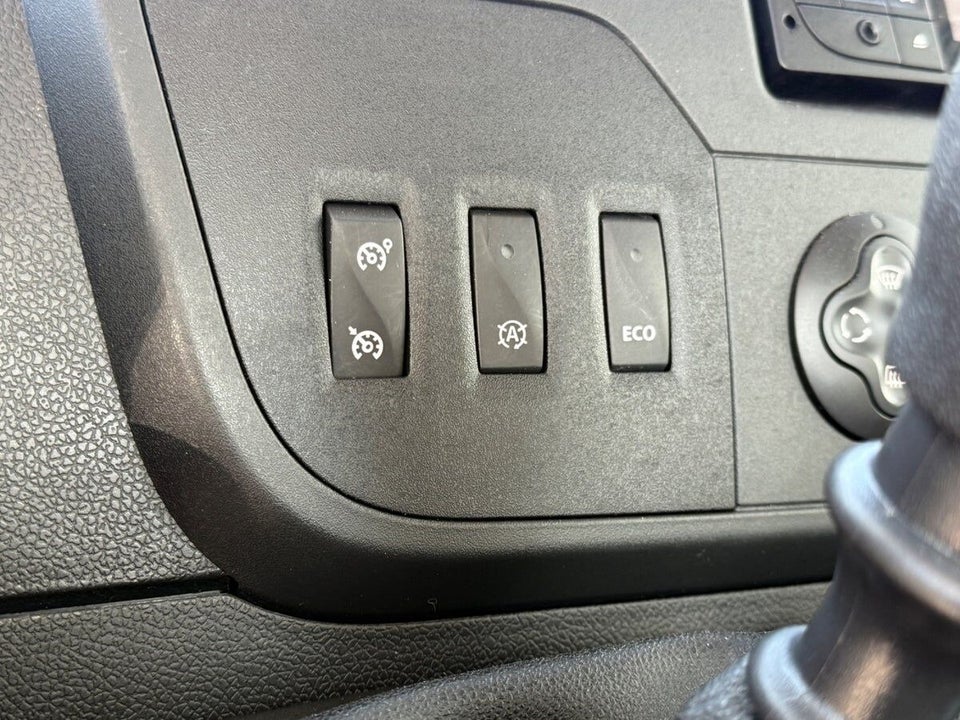 Nissan NV400 2,3 dCi 170 L3H2 Working Star