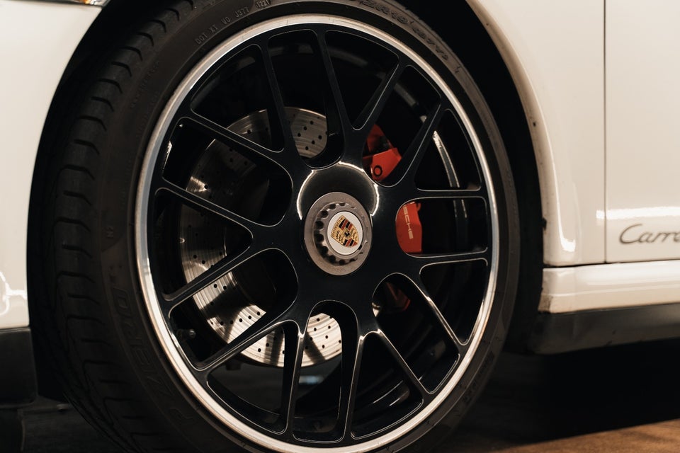 Porsche 911 Carrera 4 GTS 3,8 Coupé 2d