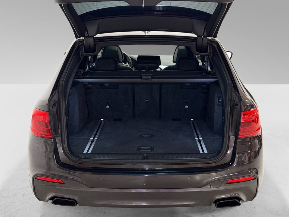 BMW 530d 3,0 Touring M-Sport xDrive aut. 5d