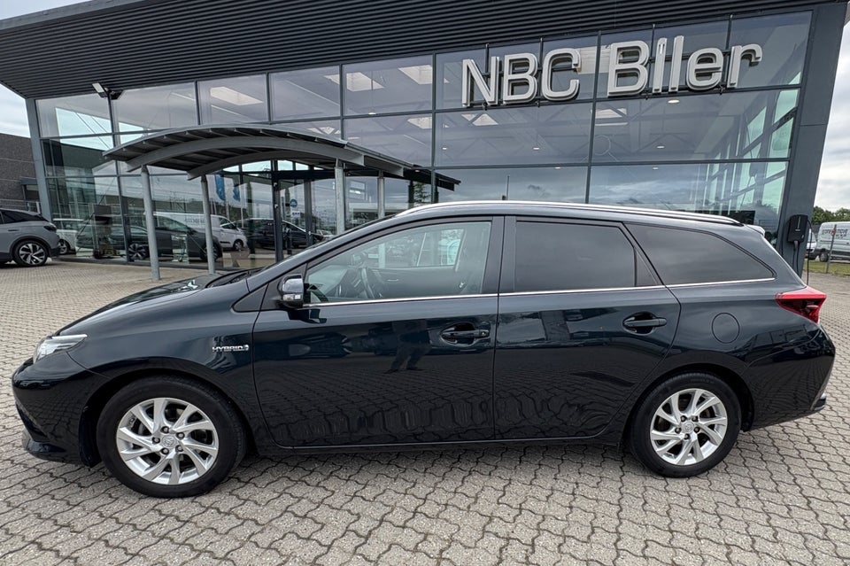 Toyota Auris 1,8 Hybrid H2 Comfort Touring Sports CVT 5d