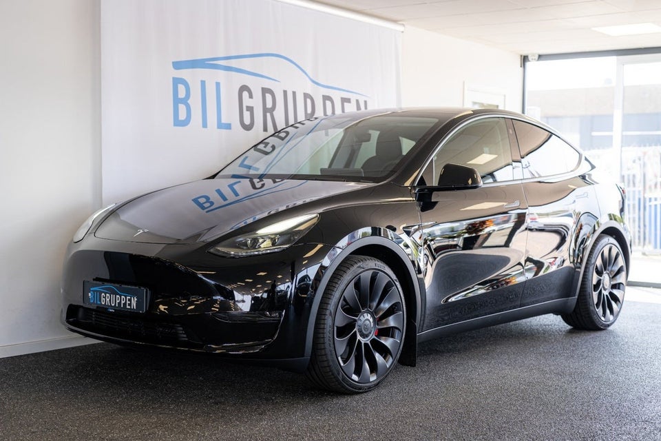 Tesla Model Y Performance AWD 5d