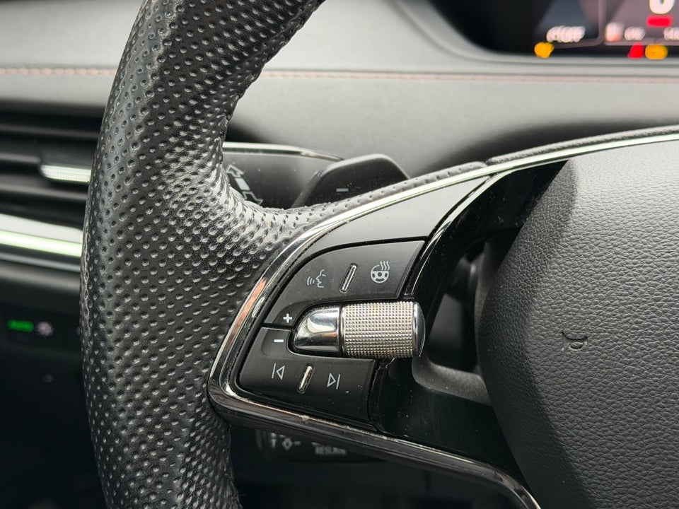 Skoda Enyaq 80 iV Founders Edition 5d