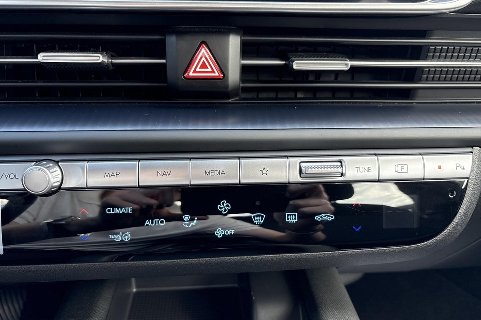 Hyundai Ioniq 6 53 Essential 4d