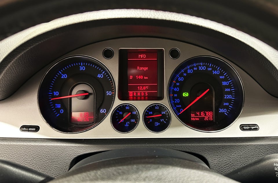 VW Passat 2,0 TDi 140 Comfortline Variant DSG 5d