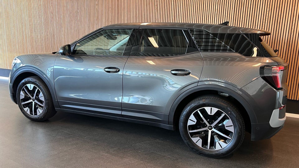 Ford Explorer 79 Select Extended Range AWD 5d
