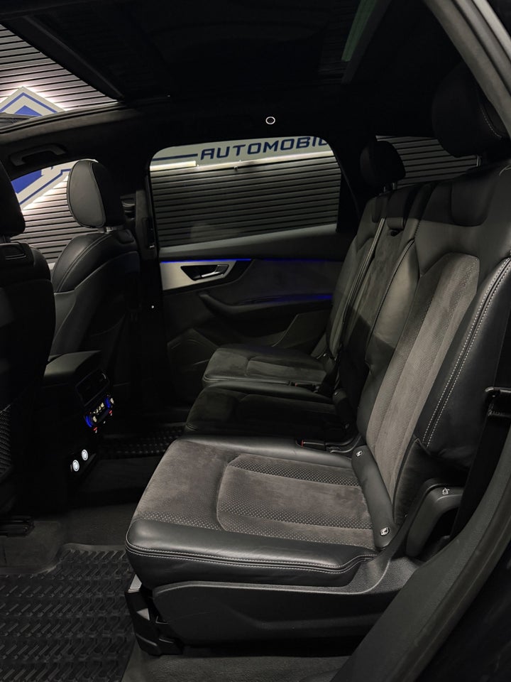 Audi Q7 50 TDi S-line quattro Tiptr. 7prs 5d
