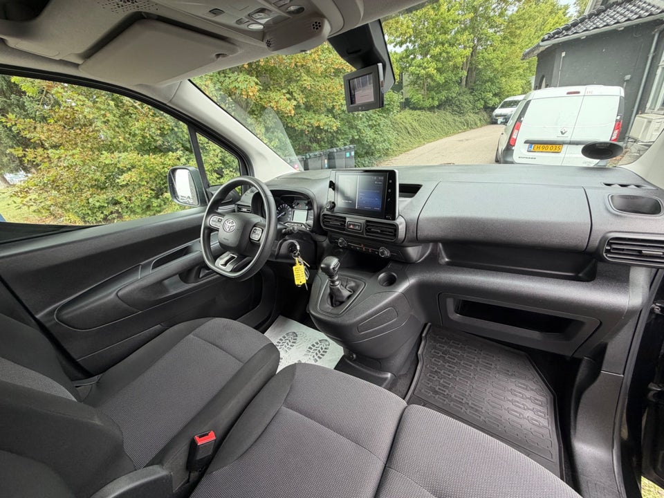Toyota ProAce City 1,5 D 102 Long Comfort Master
