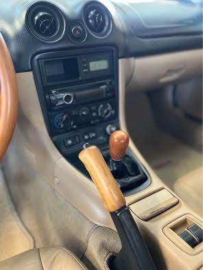 Mazda MX-5 1,6i  2d