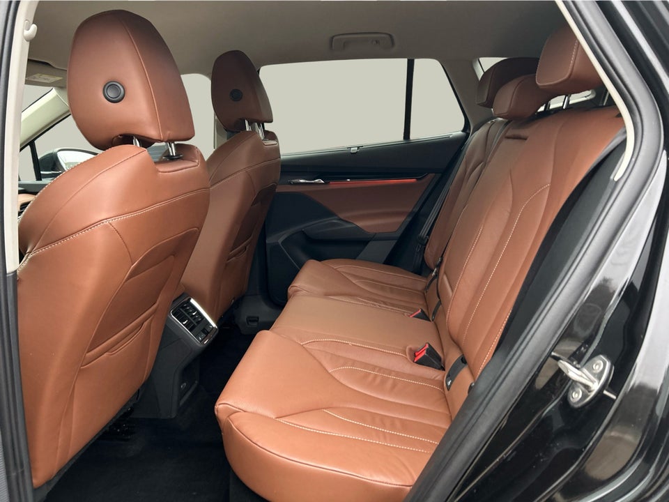 Skoda Enyaq 80 iV Suite 5d