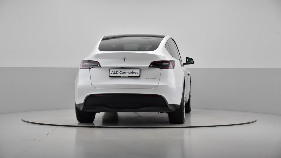 Tesla Model Y Long Range AWD 5d