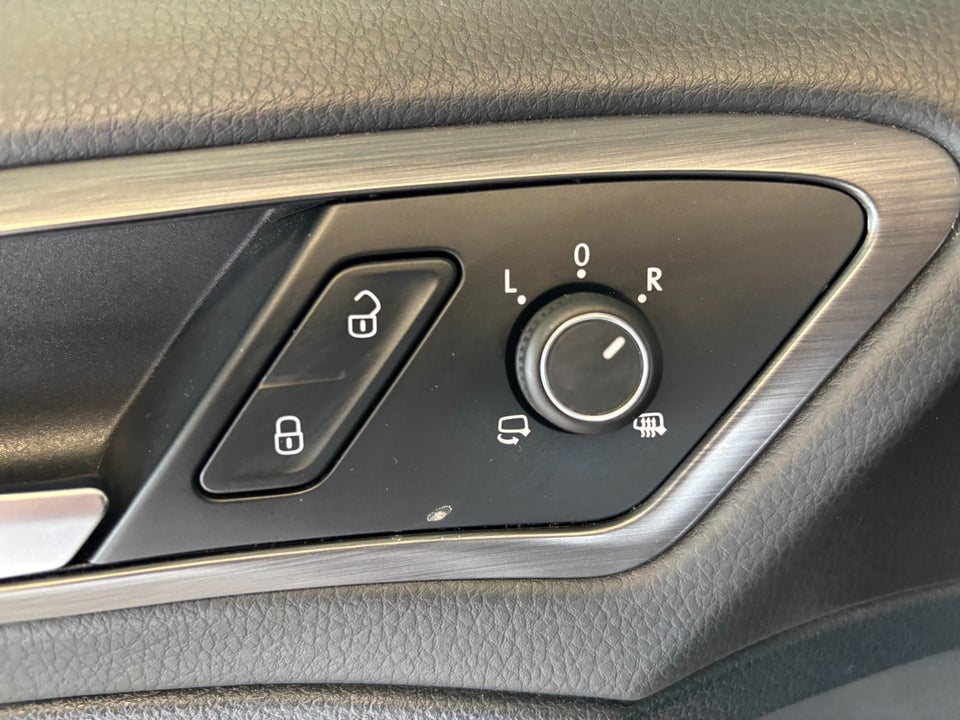 VW Golf VII 1,5 TSi 130 Comfortline Variant DSG 5d