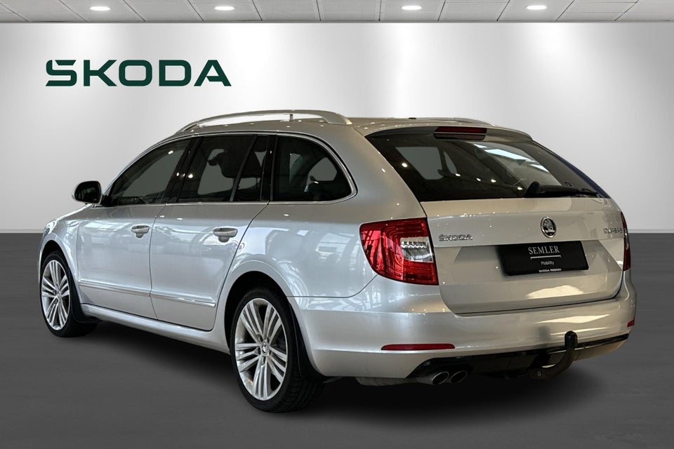 Skoda Superb 2,0 TDi 170 Elegance Combi DSG 5d