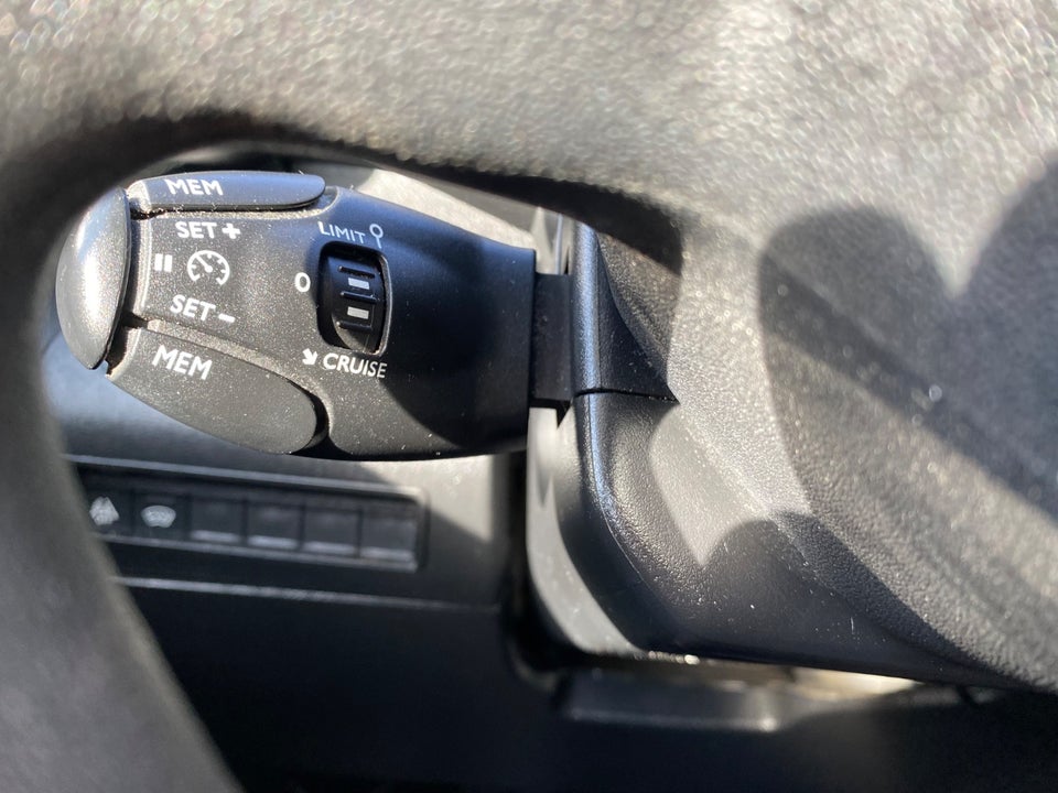 Peugeot Partner 1,5 BlueHDi 100 L2V2 Grip Van