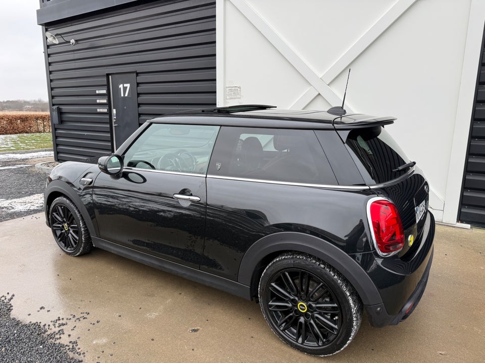 MINI Cooper SE Younique Trim 3d