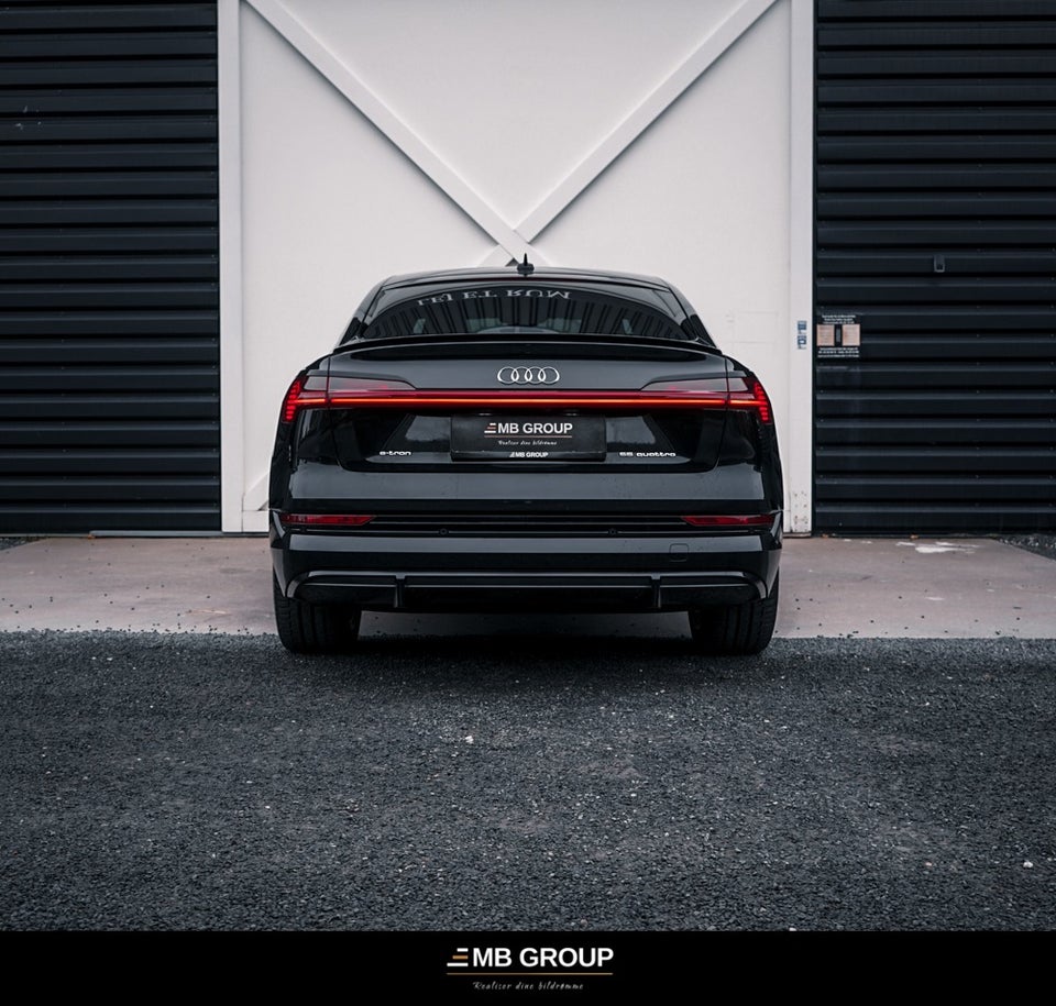 Audi e-tron 55 S-line Sportback quattro 5d