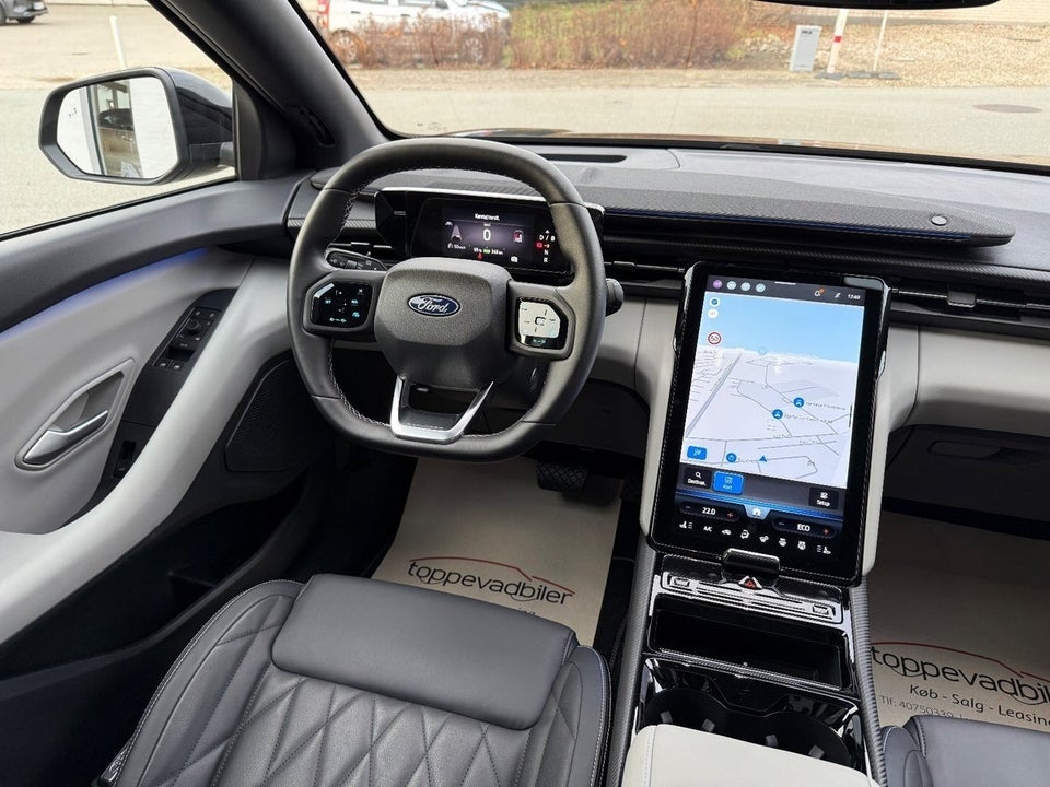 Ford Explorer 77 Premium Extended Range 5d