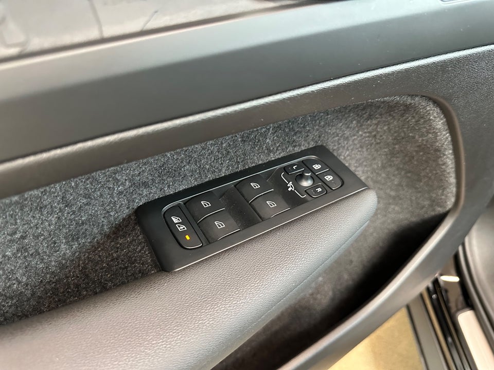Volvo C40 P6 ReCharge Core 5d