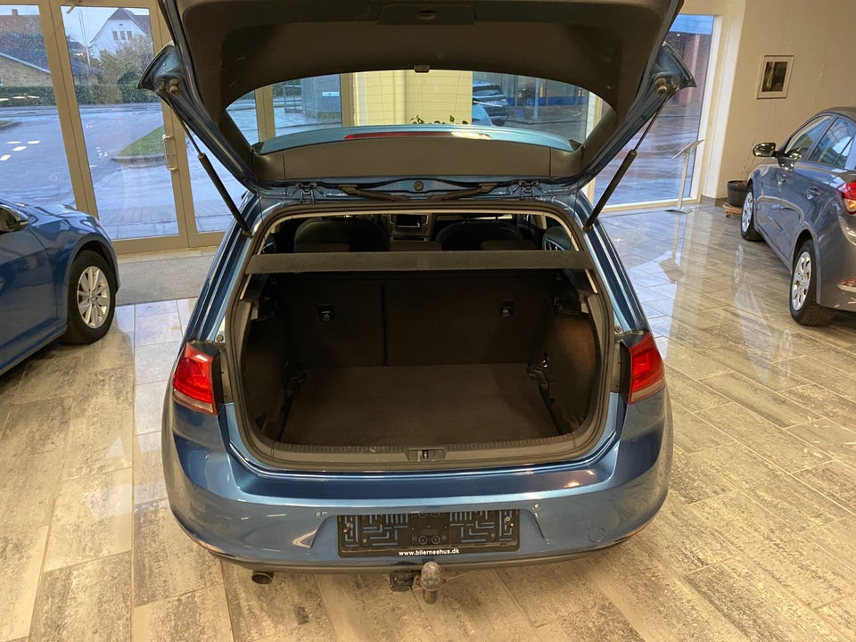 VW Golf VII 1,6 TDi 110 BlueMotion 5d