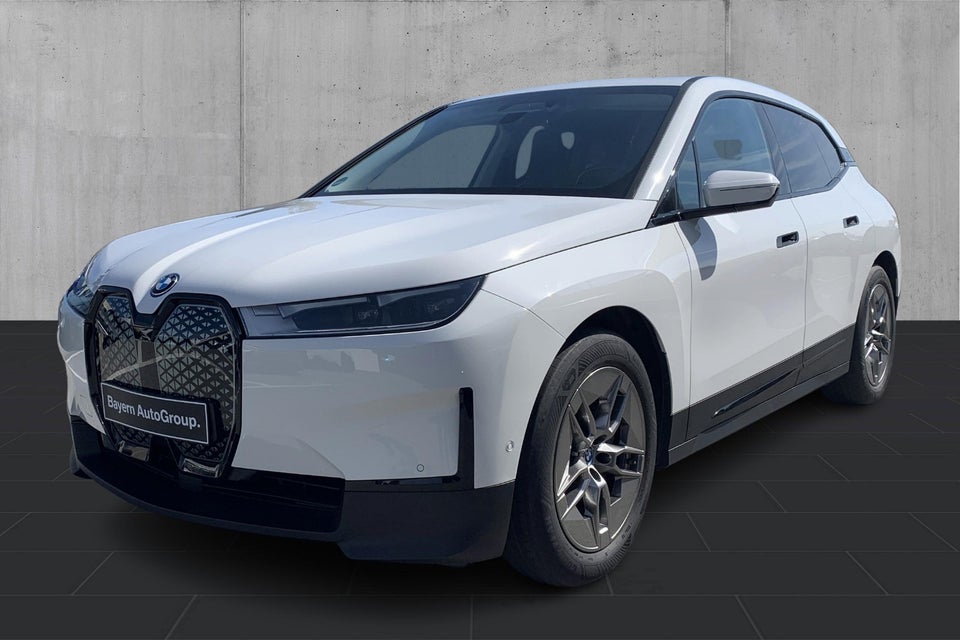 BMW iX xDrive40 5d