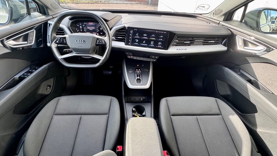 Audi Q4 e-tron 40 Attitude 5d