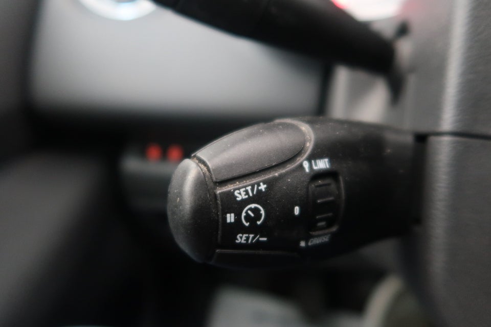Peugeot 5008 2,0 HDi 150 Style 7prs 5d