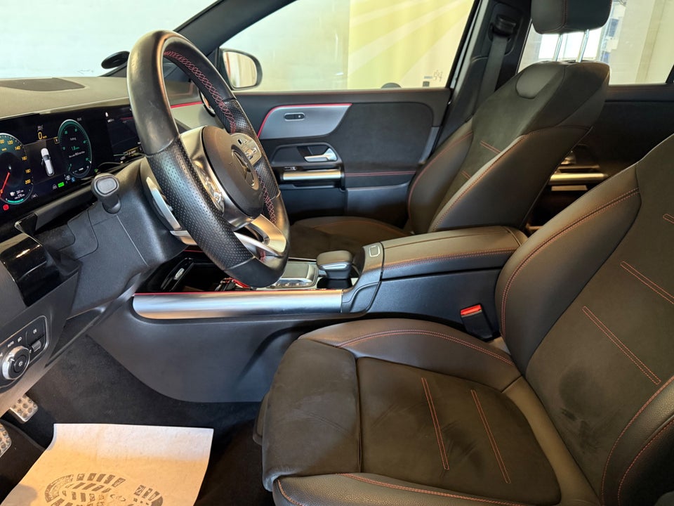 Mercedes EQA350 AMG Line 4Matic 5d