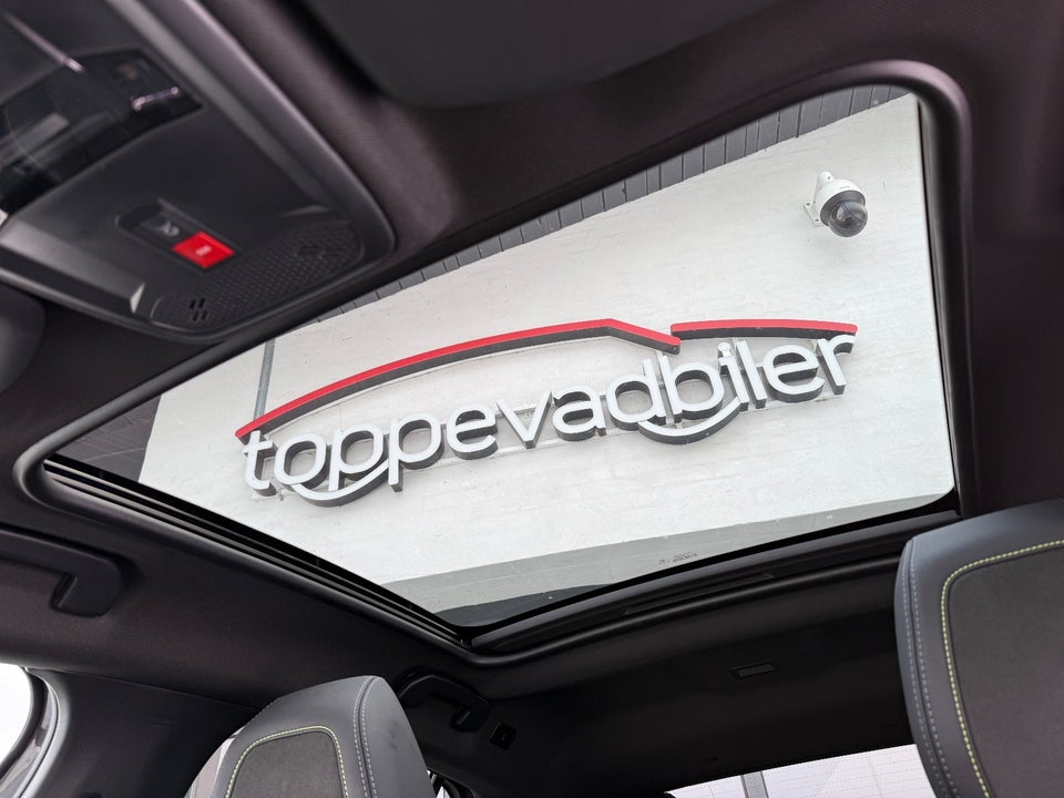 Peugeot e-208 54 GT Pack 5d