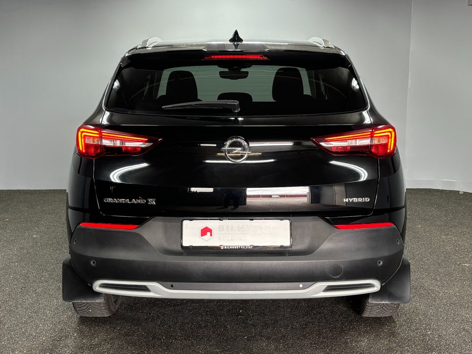 Opel Grandland X 1,6 Hybrid Innovation aut. 5d