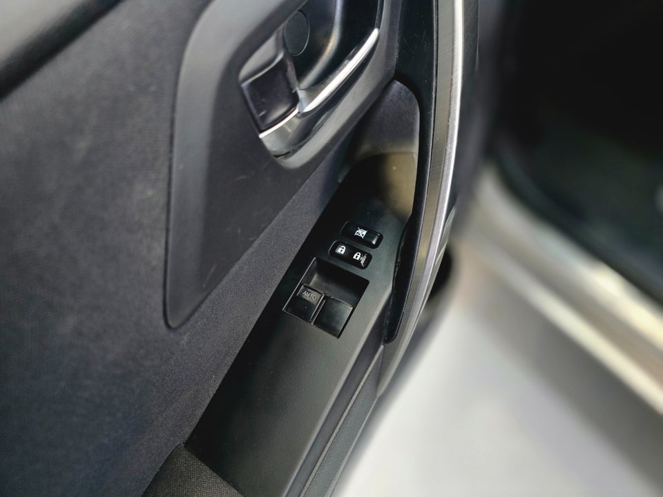Toyota Auris 1,6 T2 MDS 5d