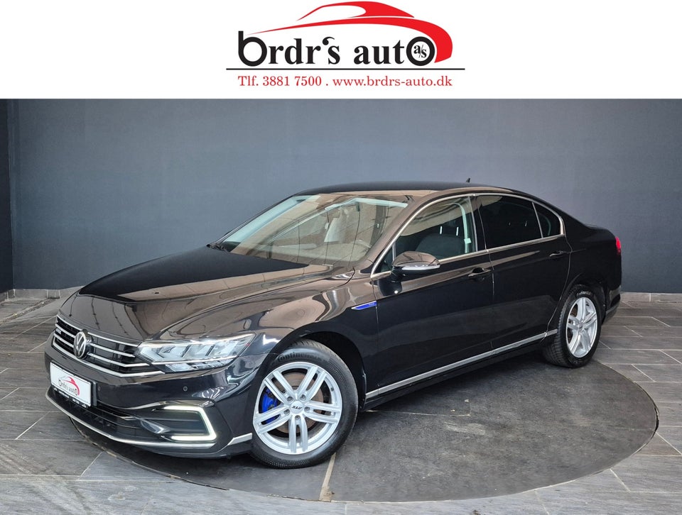 VW Passat 1,4 GTE High DSG 4d