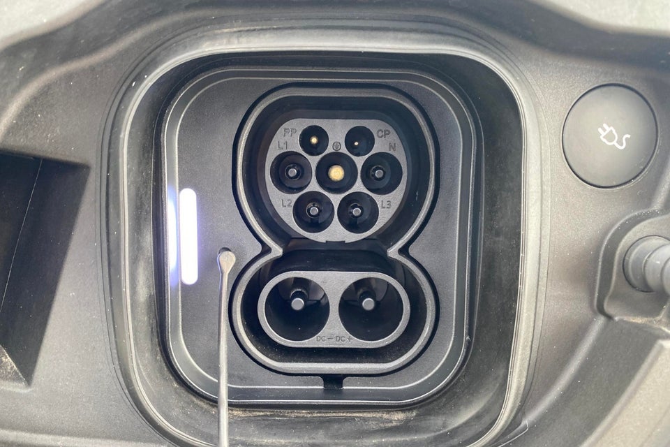 Volvo XC40 ReCharge Twin Plus 5d