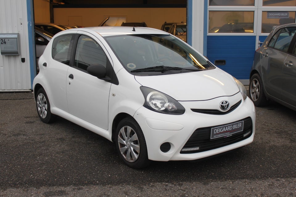 Toyota Aygo 1,0 Plus 5d