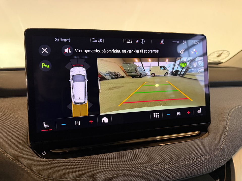 Skoda Enyaq 80 iV Plus Loft 5d