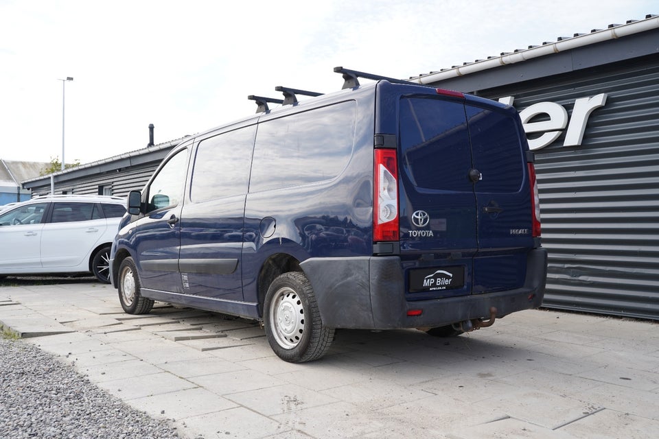 Toyota ProAce 2,0 D 128 T2 L2H1 4d