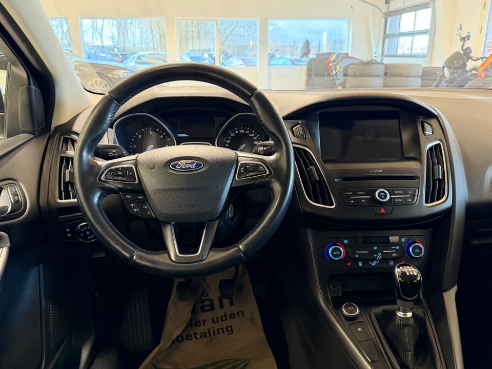 Ford Focus 1,5 TDCi 120 Business stc. 5d