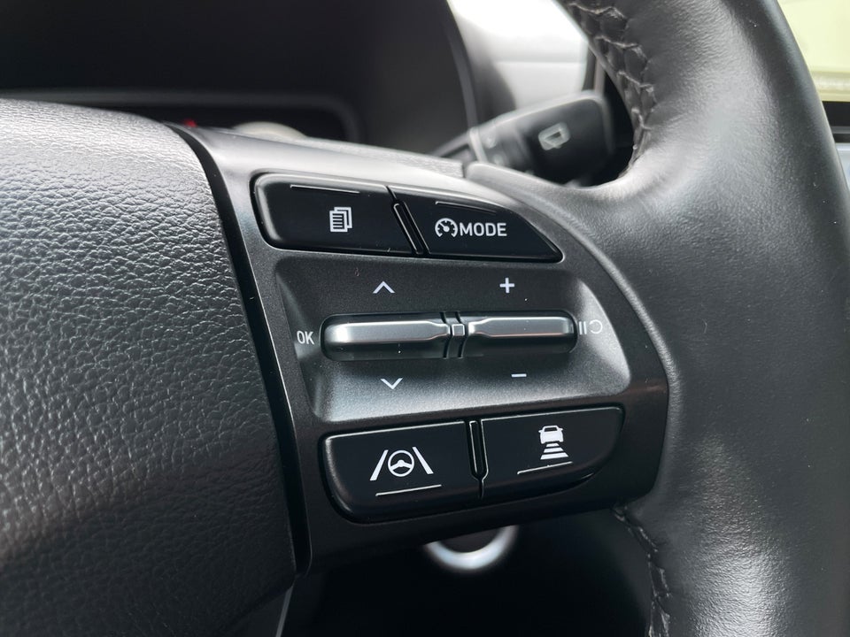 Hyundai Kona 64 EV Advanced 5d