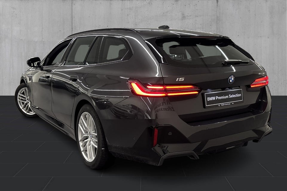 BMW i5 eDrive40 Touring M-Sport Pro 5d