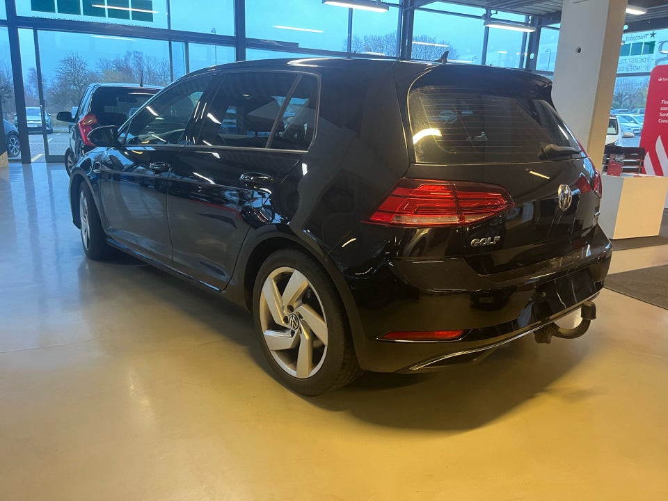 VW Golf VII 1,5 TSi 130 Comfortline DSG 5d