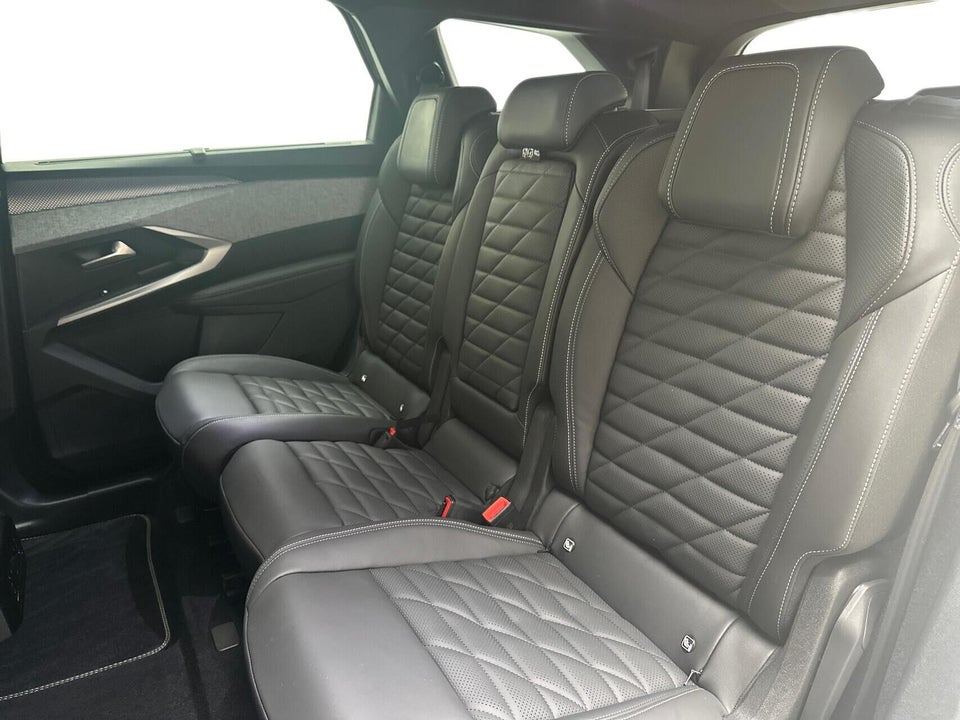 Peugeot e-5008 77 GT Pack AWD 7prs 5d