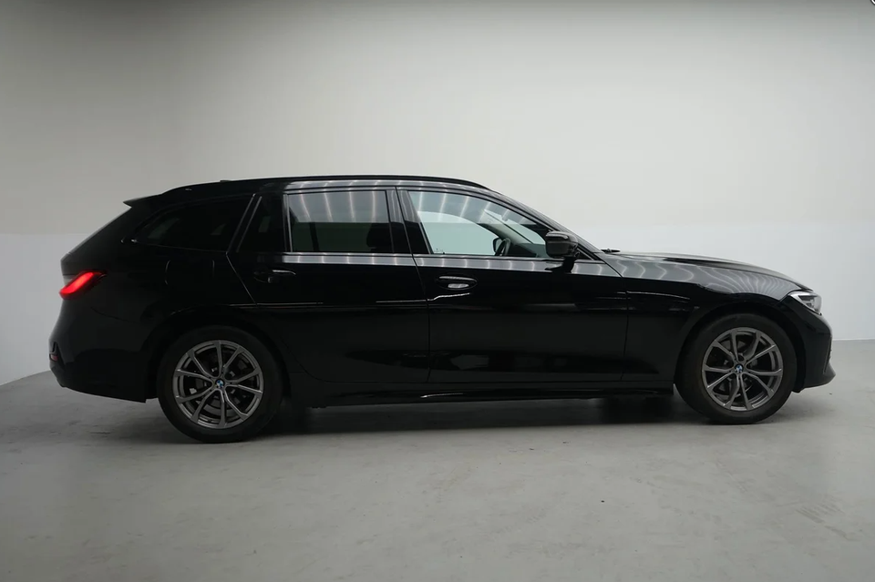 BMW 320d 2,0 Touring Sport Line aut. 5d