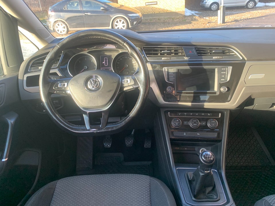 VW Touran 1,6 TDi 115 Comfortline Van 5d