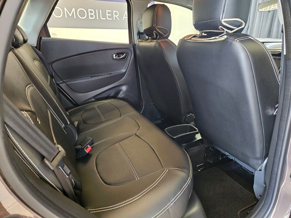 Renault Captur 0,9 TCe 90 Expression Navi Style 5d