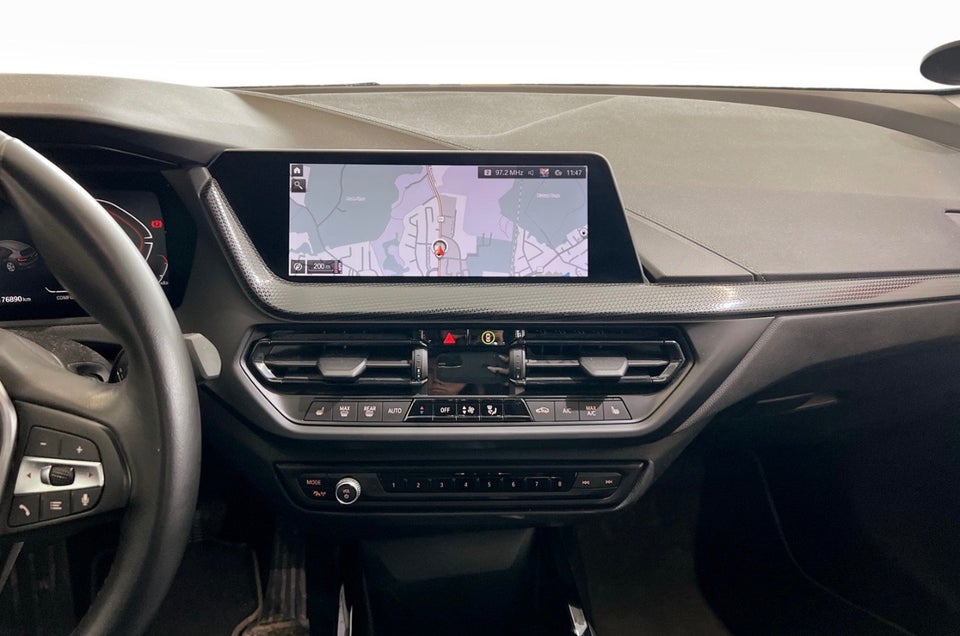 BMW 118i 1,5 Sport Line aut. 5d