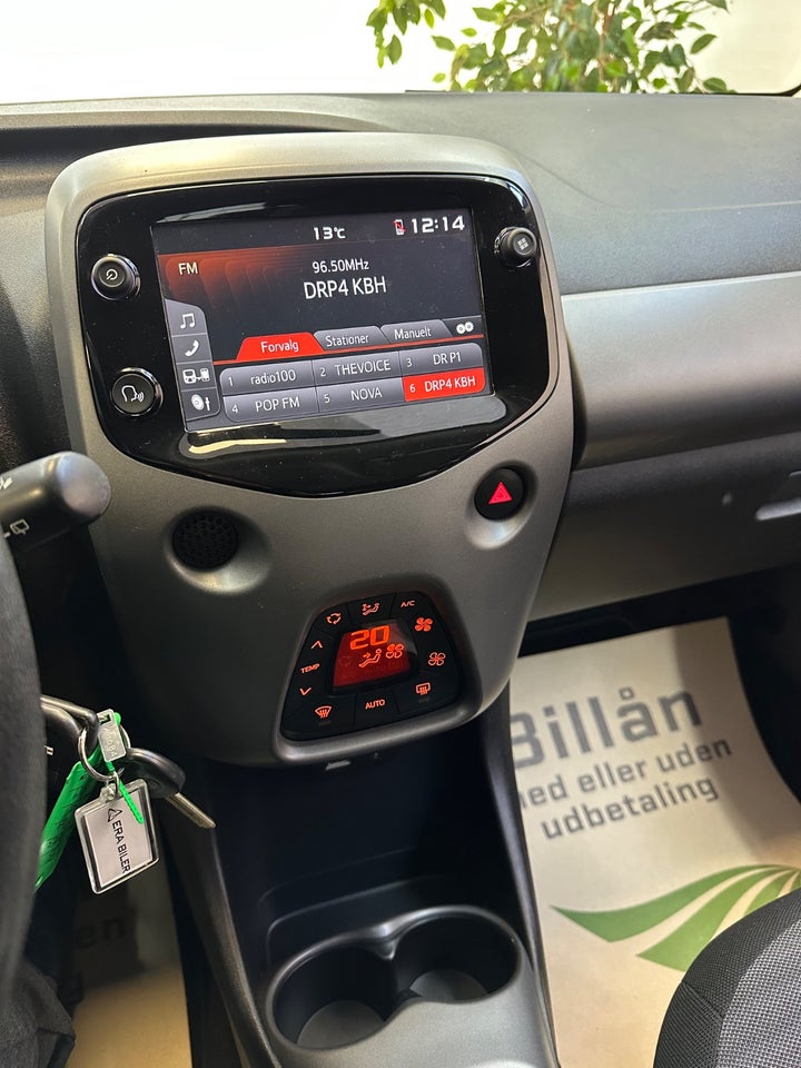 Toyota Aygo 1,0 VVT-i x-play 5d