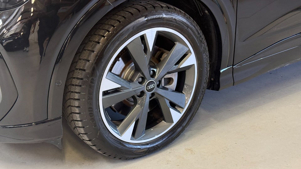 Audi Q4 e-tron 45 S-line Sportback 5d